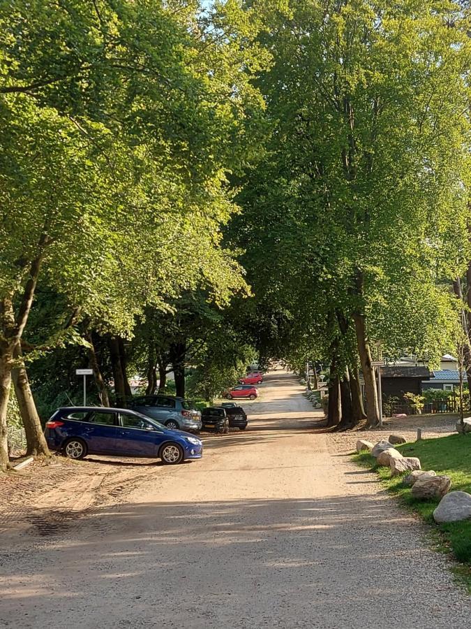 Chalet Wanama. Gelegen Op Het Vakantiepark Het Lierderholt Op De Veluwe. Βίλα Beekbergen Εξωτερικό φωτογραφία
