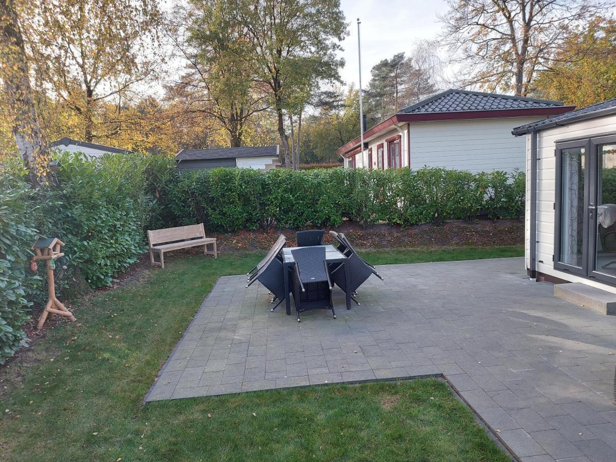 Chalet Wanama. Gelegen Op Het Vakantiepark Het Lierderholt Op De Veluwe. Βίλα Beekbergen Εξωτερικό φωτογραφία