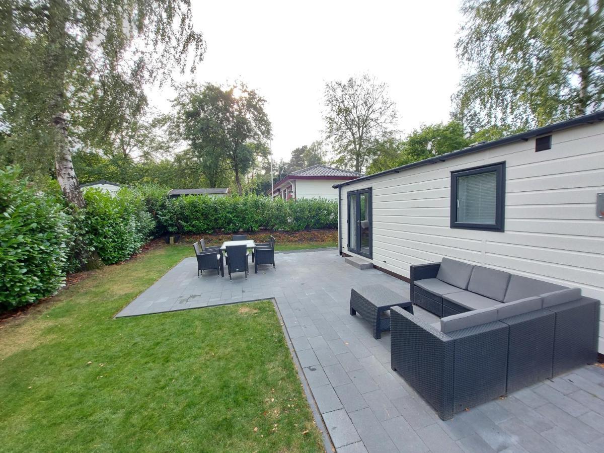Chalet Wanama. Gelegen Op Het Vakantiepark Het Lierderholt Op De Veluwe. Βίλα Beekbergen Εξωτερικό φωτογραφία